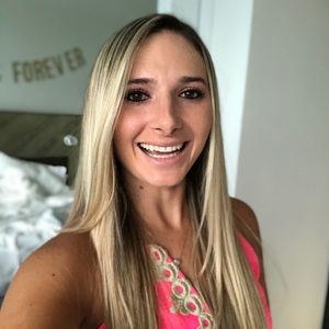 Meet your Posher, Dana